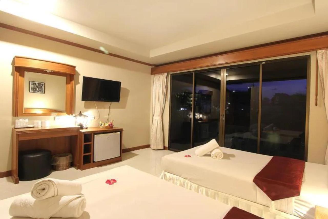 Choophorn House Sha Hotel Pantai Kata Luaran gambar