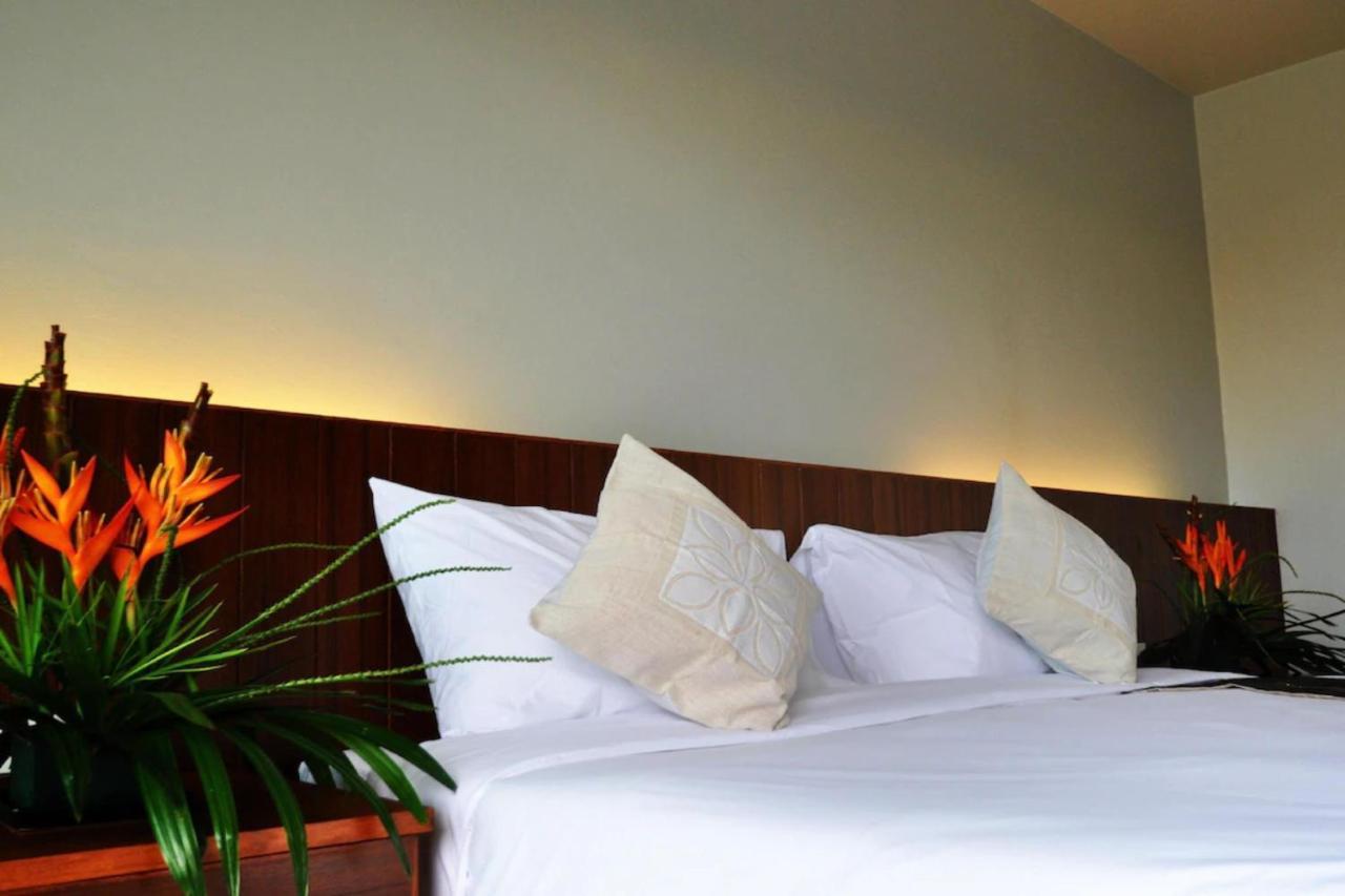 Choophorn House Sha Hotel Pantai Kata Luaran gambar